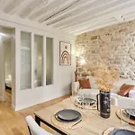 Cozy apartment Pantheon/Nôtre Dame (Lacépède)
